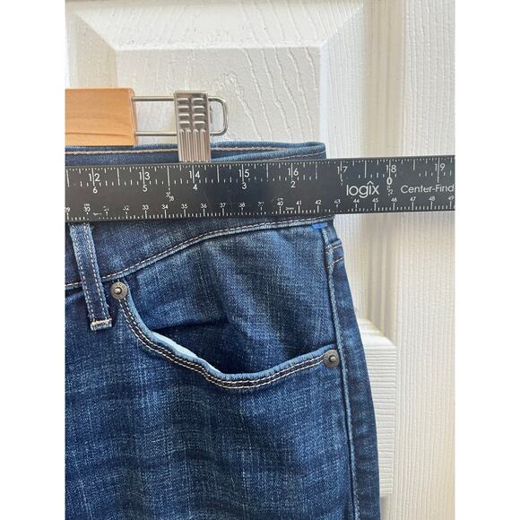 Levi’s Curvy Size 32 Blue Bootcut Jeans 31.5 Inch Inseam Style 57970 - Picture 8 of 13